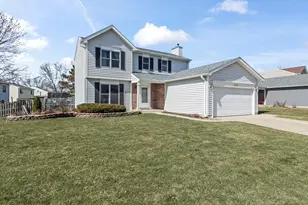 832 Kansas St, Carol Stream, IL 60188 - Photo 1