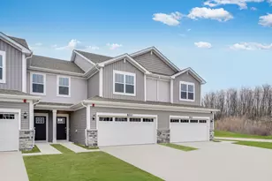 820 Lindsay Ln, West Dundee, IL 60118 - Photo 1
