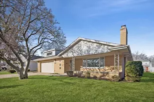 936 S Stone Ave, La Grange, IL 60525 - Photo 1