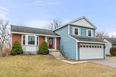 43 N Walnut Court, Streamwood, IL 60107 - Photo 1