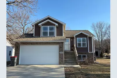 845 Hitt Street, Ottawa, IL 61350 - Photo 1