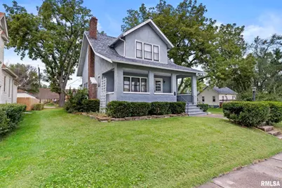 217 40th Street, Moline, IL 61265 - Photo 1