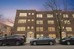 737 W Belden Ave, Chicago, IL 60614 - Photo 1