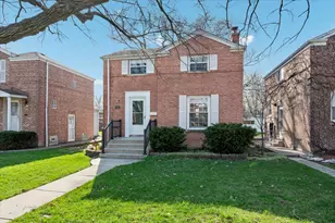 5352 N Oketo Ave, Chicago, IL 60656 - Photo 1