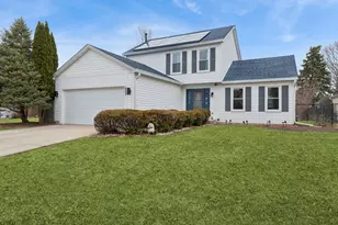 603 Harris Dr, Buffalo Grove, IL 60089 - Photo 1