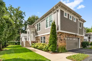 826 Chestnut St, Deerfield, IL 60015 - Photo 1