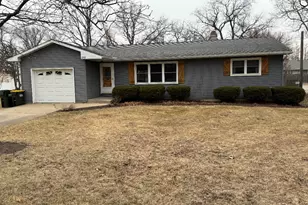 232 South Ave, Hampshire, IL 60140 - Photo 1