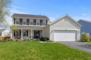 933 Wilkinson Ln, North Aurora, IL 60542 - Photo 1