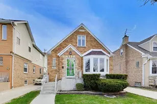 5011 N Mobile Ave, Chicago, IL 60630 - Photo 1