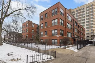 7423 N Sheridan Rd, Chicago, IL 60626 - Photo 1