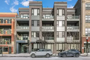 3057 N Lincoln Ave, Chicago, IL 60657 - Photo 1