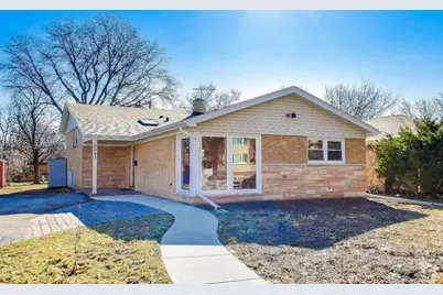 9043 Kenton Avenue, Skokie, IL 60076 - Photo 1