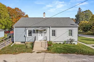 2 N Van Buren St, Newark, IL 60541 - Photo 1