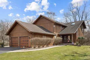 9706 Fox Shores Dr, Algonquin, IL 60102 - Photo 1