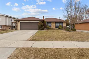 510 Florian Dr, Des Plaines, IL 60016 - Photo 1