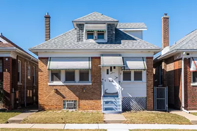 2840 N Mobile Avenue, Chicago, IL 60634 - Photo 1