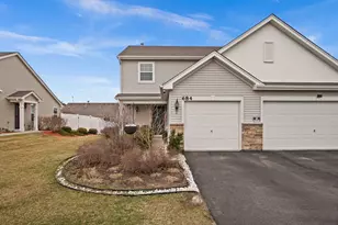 684 Vine St, Hampshire, IL 60140 - Photo 1