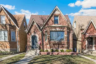 6052 W Eddy St, Chicago, IL 60634 - Photo 1
