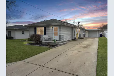 1107 Sanger Street, Ottawa, IL 61350 - Photo 1