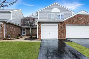 461 Canterbury Dr, Carol Stream, IL 60188 - Photo 1