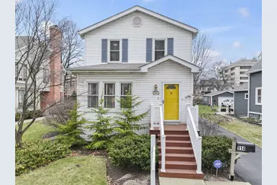 114 S Elm Street, Mount Prospect, IL 60056 - Photo 1