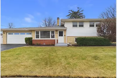 1605 E Frederick Street, Arlington Heights, IL 60004 - Photo 1