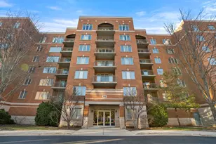 390 S Western Ave, Des Plaines, IL 60016 - Photo 1