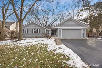 31 Roosevelt Street, Saint Charles, IL 60174 - Photo 1
