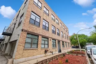 2221 N Lister Ave, Chicago, IL 60614 - Photo 1