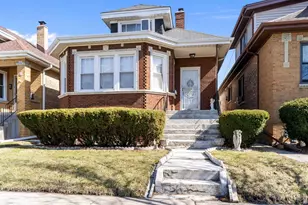 3023 N 76th Ct, Elmwood Park, IL 60707 - Photo 1
