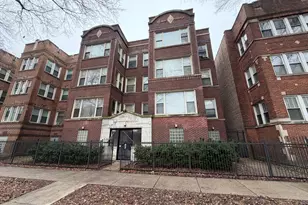 6716 S Clyde Ave, Chicago, IL 60649 - Photo 1