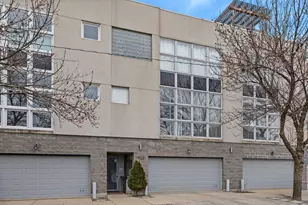 925 N Willard Ct, Chicago, IL 60642 - Photo 1