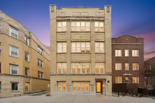 3024 W Palmer Blvd, Chicago, IL 60647 - Photo 1