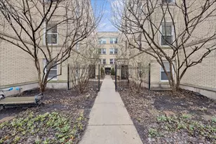 1419 W Catalpa Ave, Chicago, IL 60640 - Photo 1