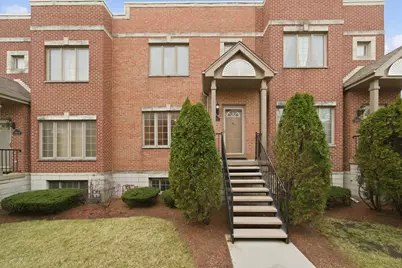 424 E Oakwood Boulevard #5, Chicago, IL 60653 - Photo 1