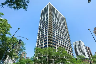 88 W Schiller Street #904L, Chicago, IL 60610 - Photo 1