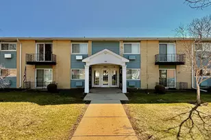 9561 Dee Rd, Des Plaines, IL 60016 - Photo 1