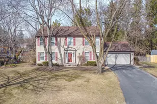 5081 Adele Dr, Gurnee, IL 60031 - Photo 1