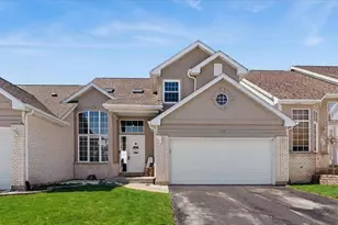 646 Aspen Dr, Romeoville, IL 60446 - Photo 1