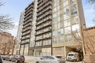 450 W Briar Pl, Chicago, IL 60657 - Photo 1