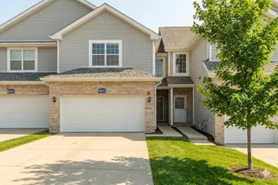 600 W Pleasant Lane #C2, Lombard, IL 60148 - Photo 1