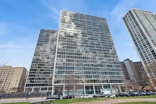 330 W Diversey Pkwy, Chicago, IL 60657 - Photo 1