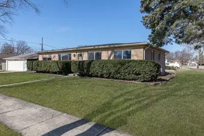 170 Westmere Road, Des Plaines, IL 60016 - Photo 1