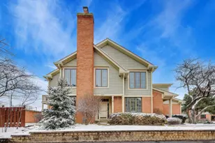 220 University Dr, Mount Prospect, IL 60056 - Photo 1