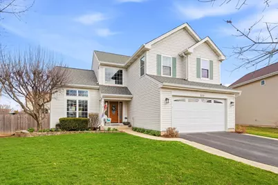 334 S Clearview Circle, Round Lake, IL 60073 - Photo 1