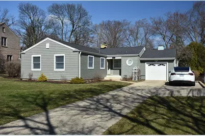 111 W Prairie Avenue, Wheaton, IL 60187 - Photo 1