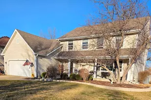 1020 Berkshire Ct, Sycamore, IL 60178 - Photo 1