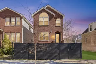 1029 N Avers Ave, Chicago, IL 60651 - Photo 1