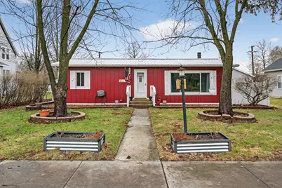104 N Center Street, Gardner, IL 60424 - Photo 1