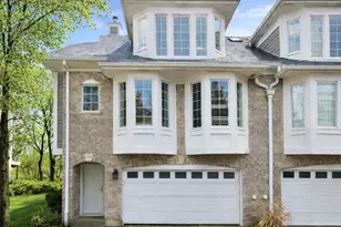1016 N Glenview Ct, Palatine, IL 60067 - Photo 1